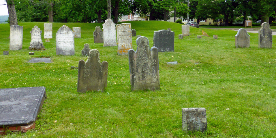 historic tombstones, Annapolis Royal, Nova Scotia | Notable Travels