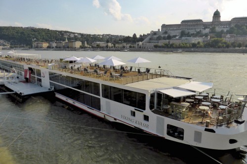 Queen Of The Danube Budapest Hungary Notable Travels 