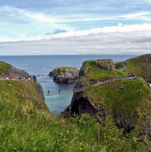 Carrick-a-Rede rope bridge, near Ballintoy in County Antrim, Northern ...